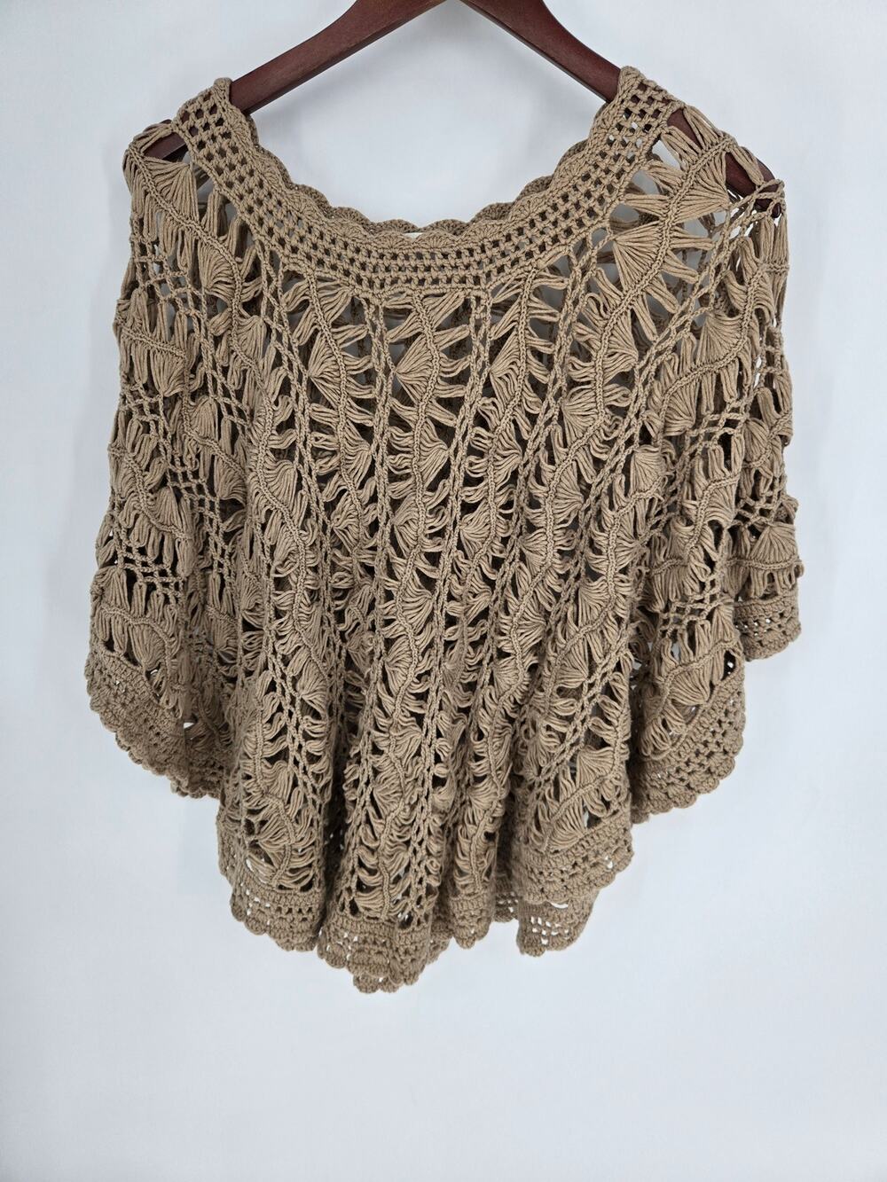 ​Chico's Tan Open Knit Crochet Poncho Top Capelet Cover-Up Size L/XL